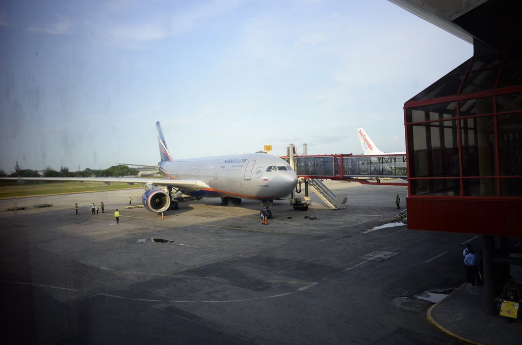 Edward Snowden n'était pas dans l'avion qui devait le ramener à Cuba, puis en Equateur.