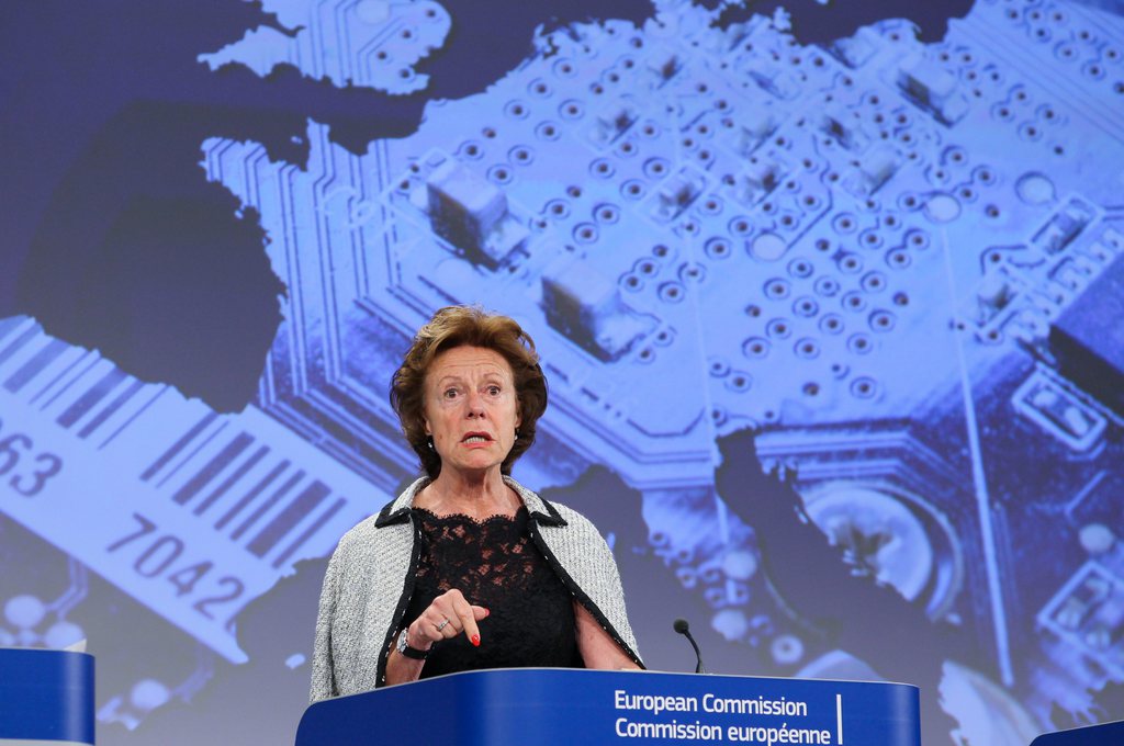 La commissaire européenne chargée des Nouvelles technologies, Neelie Kroes, entend présenter un paquet législatif en vue d'abolir les tarifs de "roaming" en Europe en 2014.