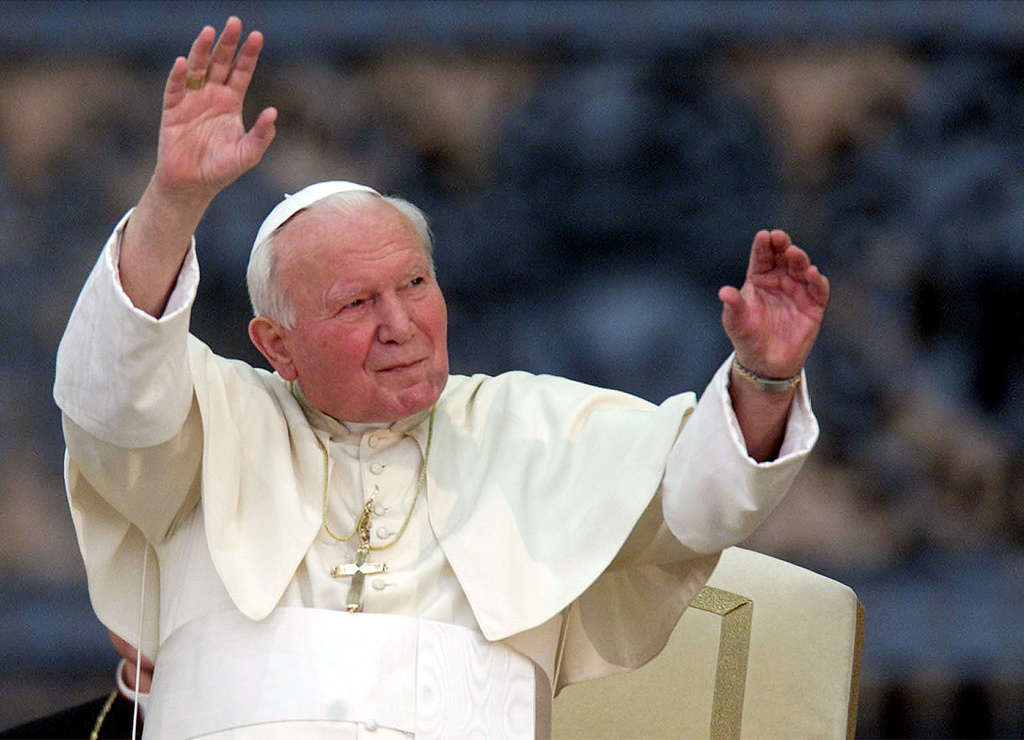 Le pape Jean Paul II a été canonisé en avril 2014, neuf ans à peine après sa mort.