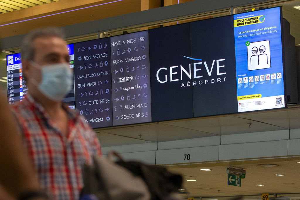 D'après un rapport de Genève Aéroport, il n'y a que 1515 vols pour la période des vacances d'octobre en 2020, contre 5432 l'an dernier. (Archives)