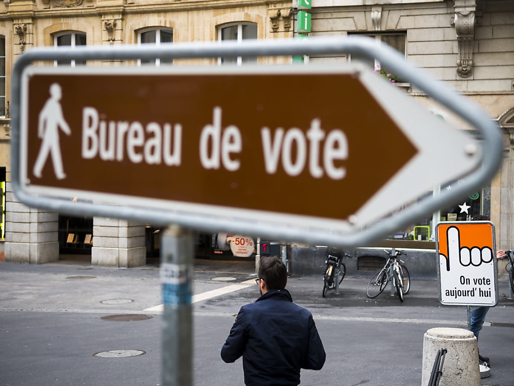 Les Suisses retournent aux urnes ce dimanche pour la première fois depuis le début de la crise du Covid-19 pour décider du sort de cinq objets fédéraux (archives).