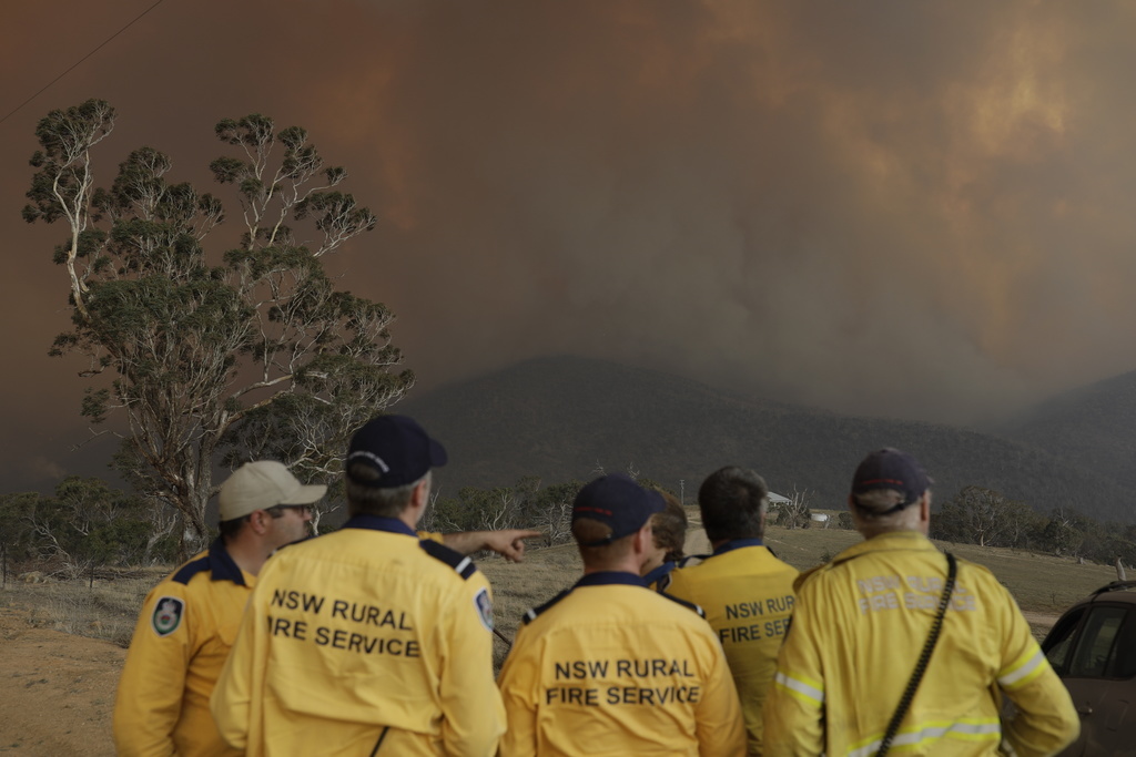 Ce sont des millions d'hectares qui sont partis en fumée en Australie. Le gouvernement estime pourtant que cela n'est pas dû au réchauffement climatique, une thèse contredite par le rapport publié par l'agence scientifique nationale d'Australie.