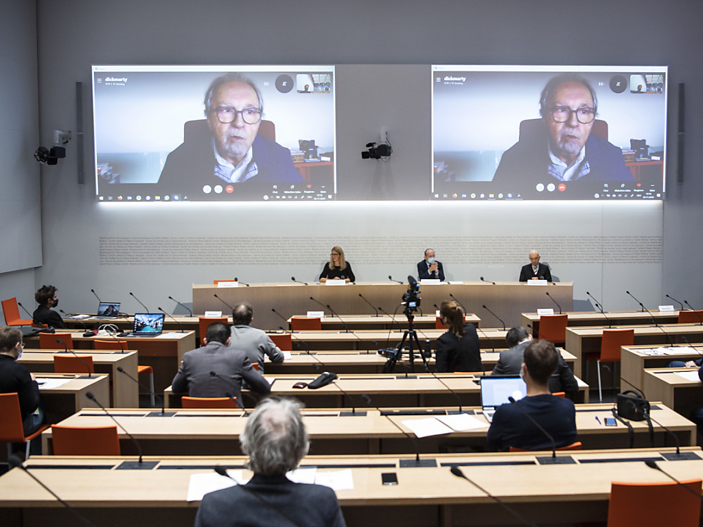 Dick Marty, co-président du comité d'initiative pour des multinationales responsables, a défendu son texte en vidéoconférence lundi.