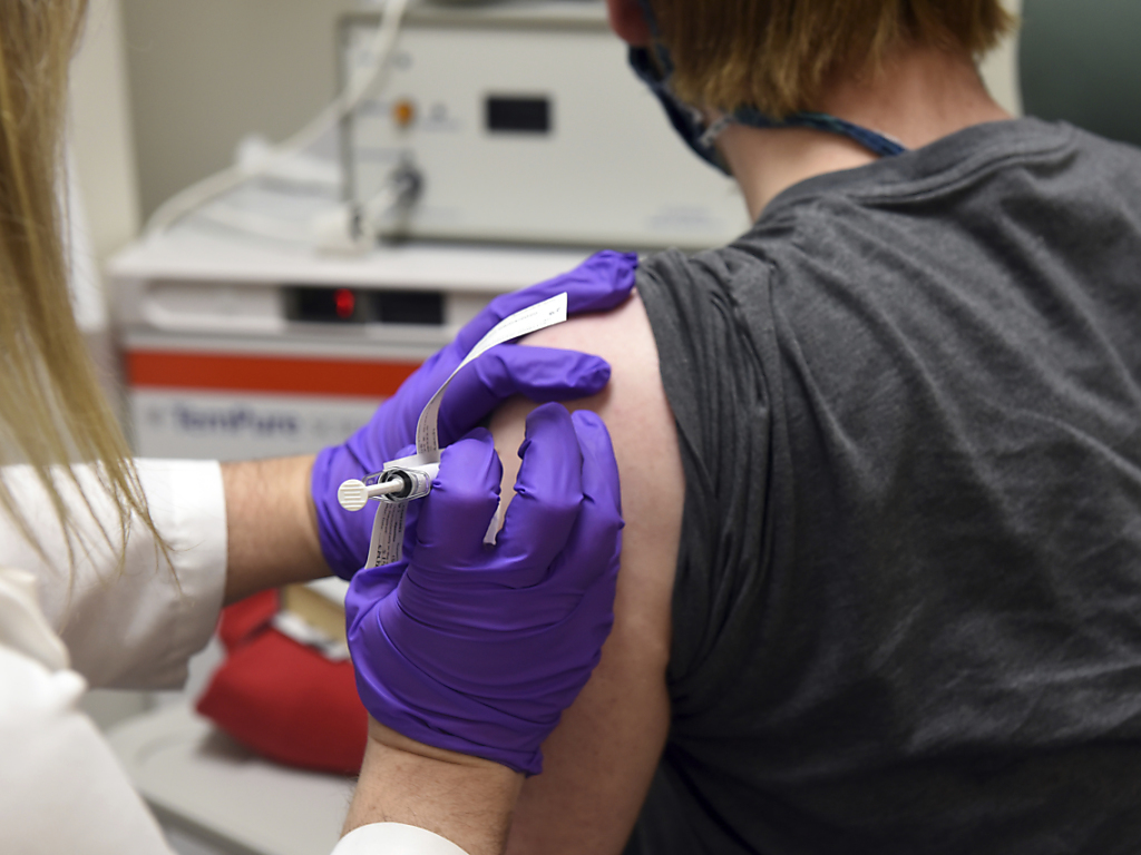 Les Etats-Unis espèrent commencer leur campagne de vaccination contre la Covid-19 avant la mi-décembre, après l'aval des autorités sanitaires (ARCHIVES).
