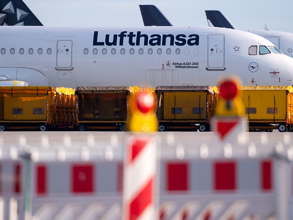 "Nous sommes déterminés à conserver au moins 100'000 des 130'000 postes du groupe", déclare le PDG de Lufthansa, Carsten Spohr (archives).