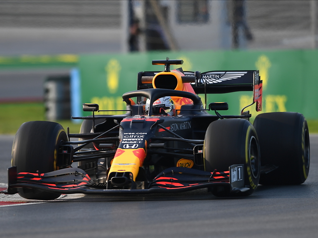 Verstappen a signé le meilleur temps des essais libres de vendredi.