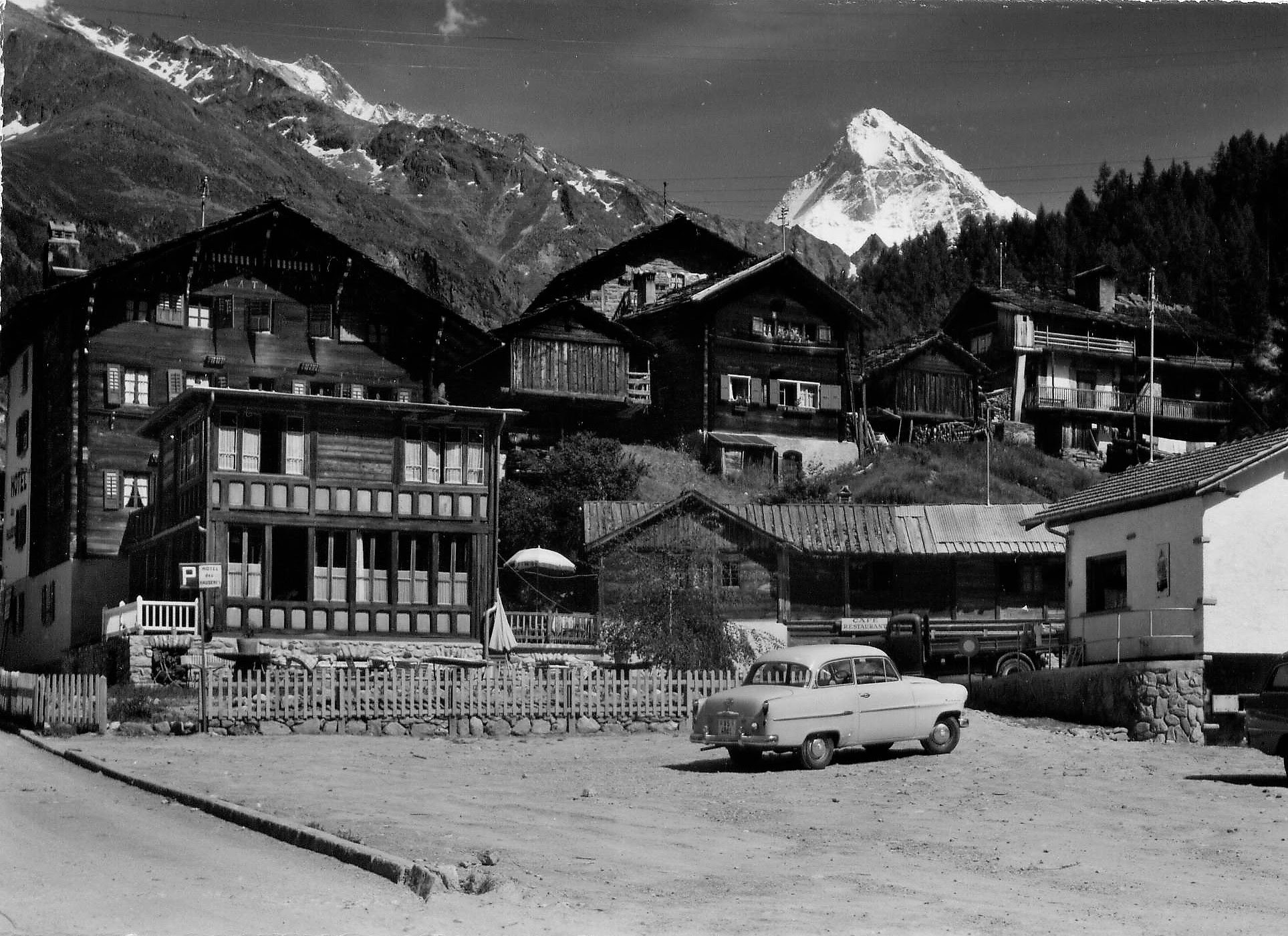 L'Hôtel des Haudères dans les années 60.