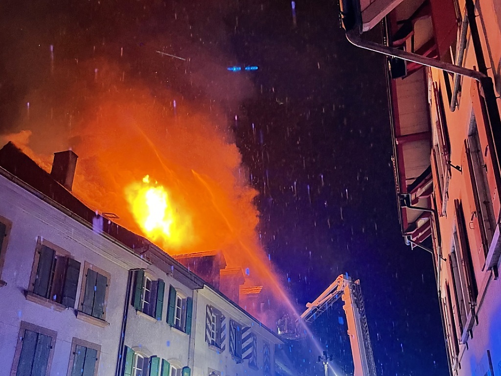 L'incendie s'est déclaré tard vendredi soir à Cressier (NE).