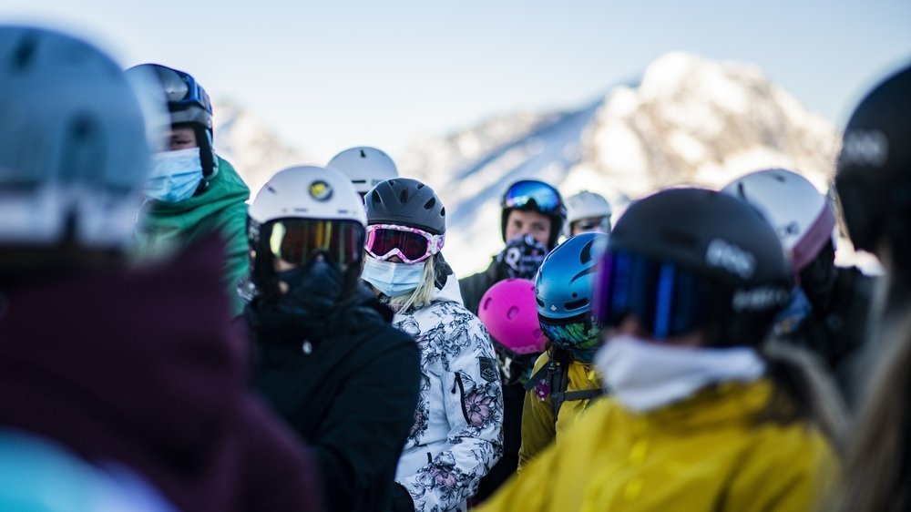 Skieurs à Saas-Fee