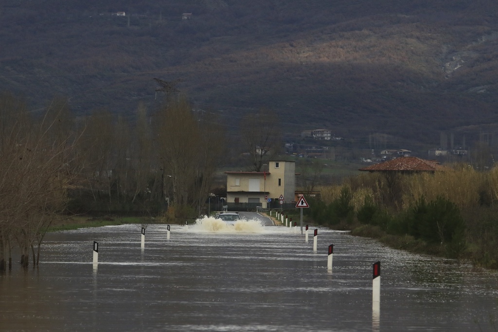 Des pluies diluviennes ont provoqué des inondations en Albanie et au Kosovo.