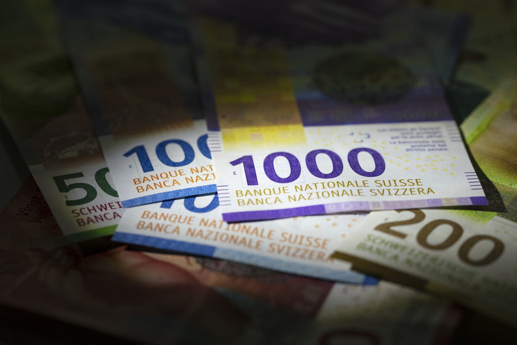 Les conseillers d'Etat valaisans versent chaque année à leur parti entre 5000 francs et 10% de leur salaire net.