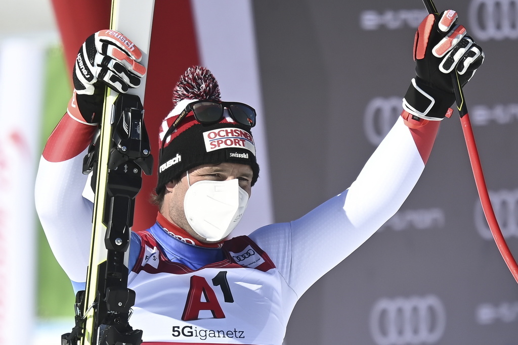 L'annulation des dernières descentes permet à Beat Feuz d'enlever pour la quatrième fois de rang le globe de la descente.