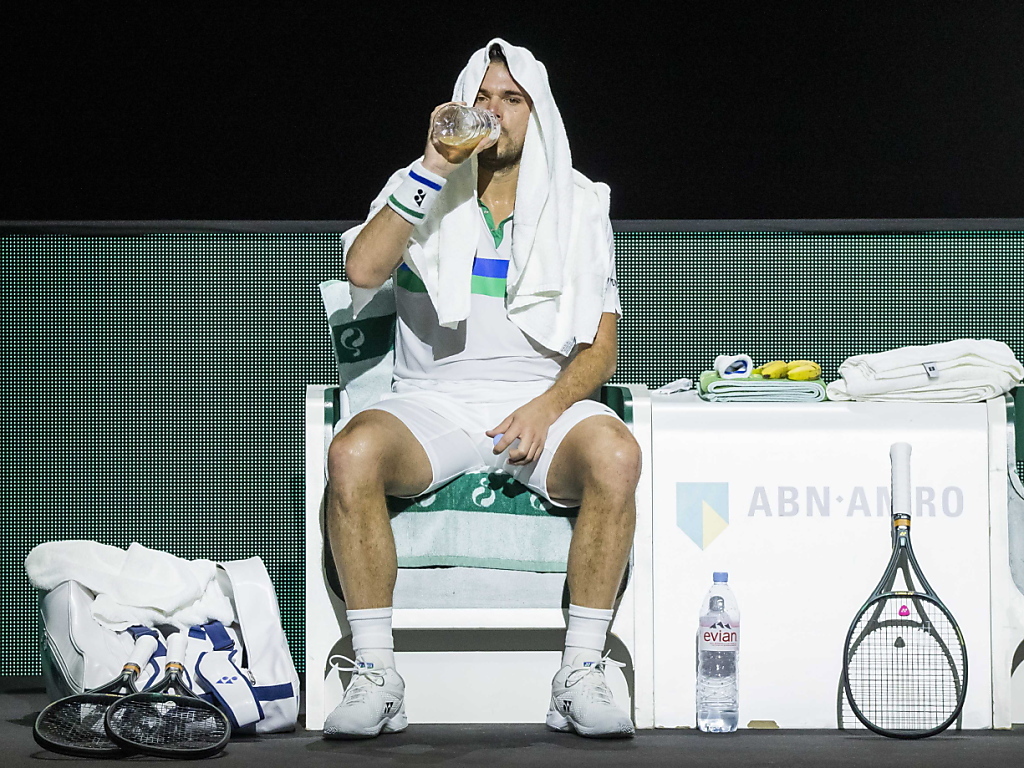 Stan Wawrinka devra patienter quelques semaines avant de retrouver les courts.