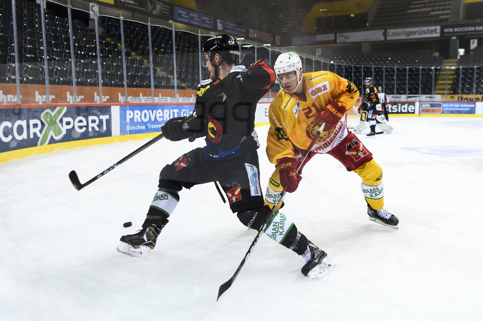 Raphaël Kuonen (à droite) a disputé les cinq dernières saisons à Langnau, en National League.