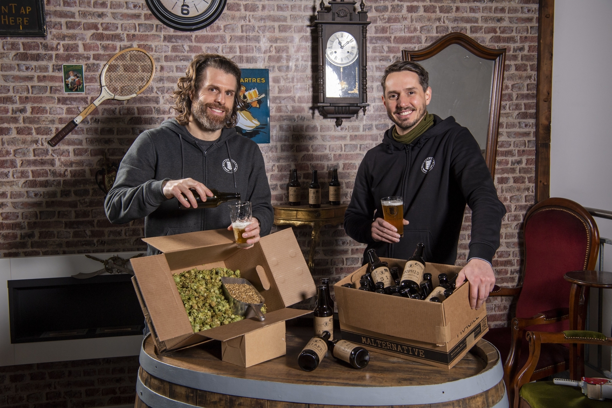 David et Romain se font un honneur de brasser une bière avec le plus possible de matières premières valaisannes et surtout un produit labellisé Bio Bourgeon