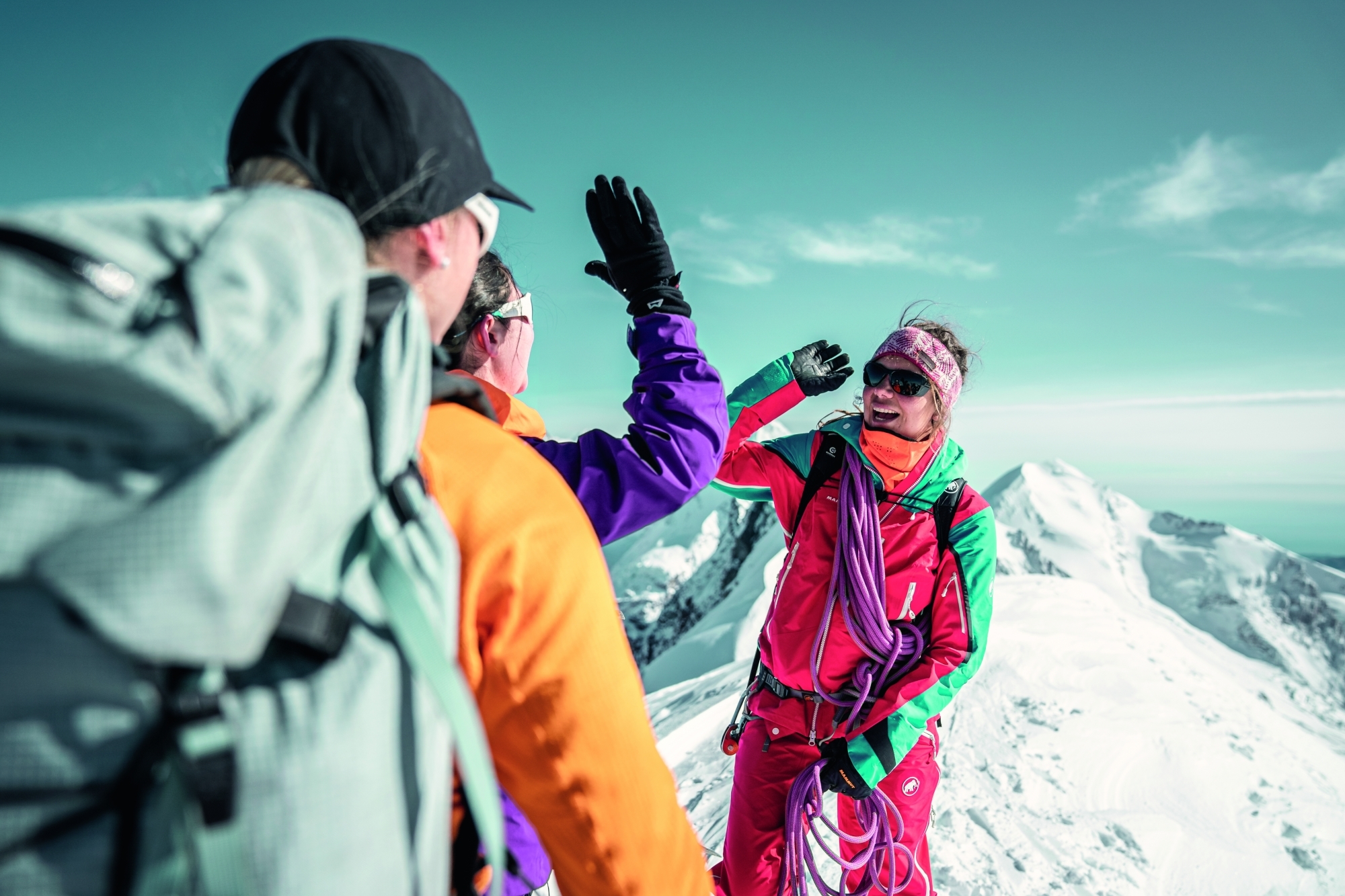Les voyages et aventures entre femmes étant une tendance grandissante, Suisse Tourisme a misé sa campagne 2021 autour de produits «women only».