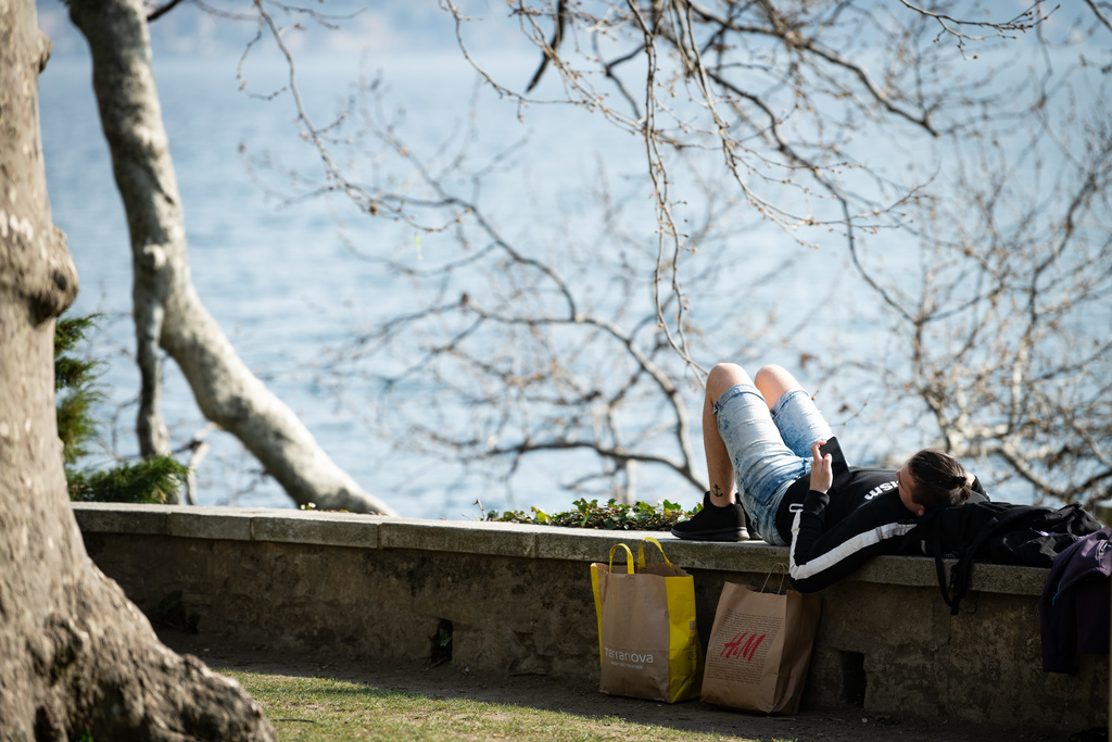 Partout en Suisse on peut profiter d'une douceur printanière, comme ici dans le Parco Ciani, à Lugano.