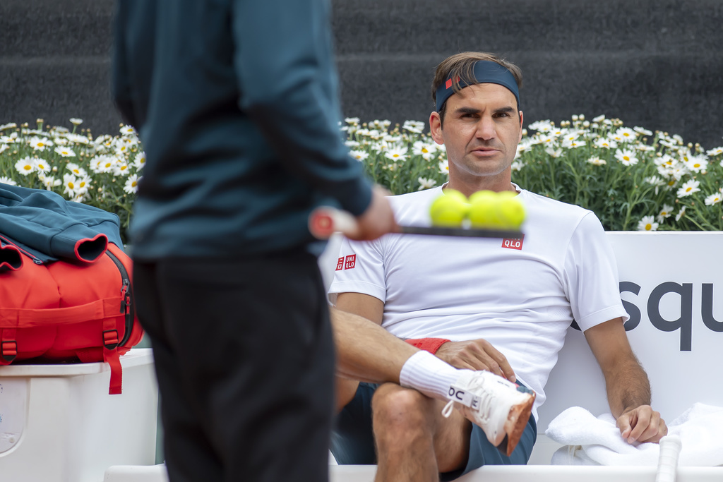 Roger Federer s'apprête à jouer le Geneva Open.