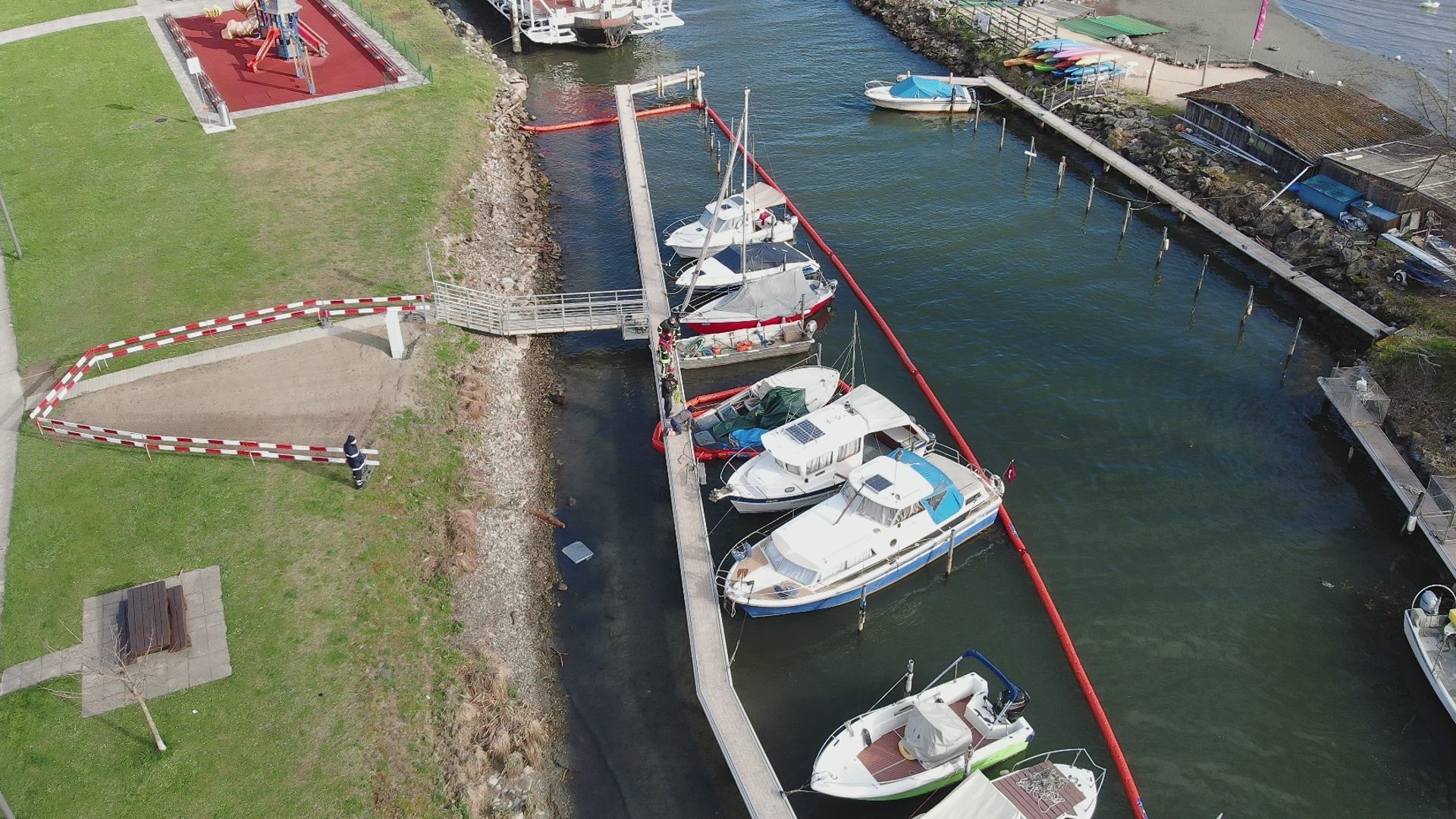 Le bateau a coulé, mais la pollution a pu être évitée.