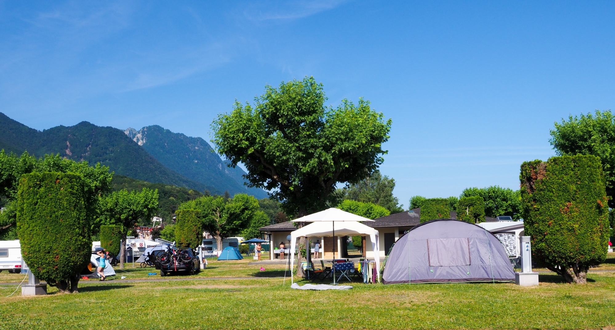 Le camping Rive-Bleue au Bouveret s'apprête à vivre un été aussi chargé que le précédent avec une clientèle presque exclusivement suisse.