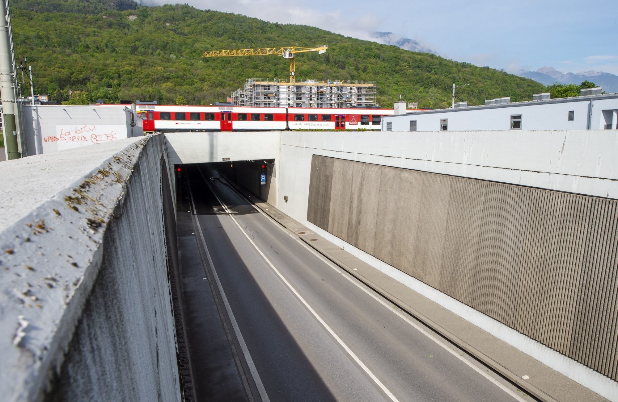 Le tunnel de la vallée sera fermé durant plusieurs heures chaque jour de la semaine prochaine.
