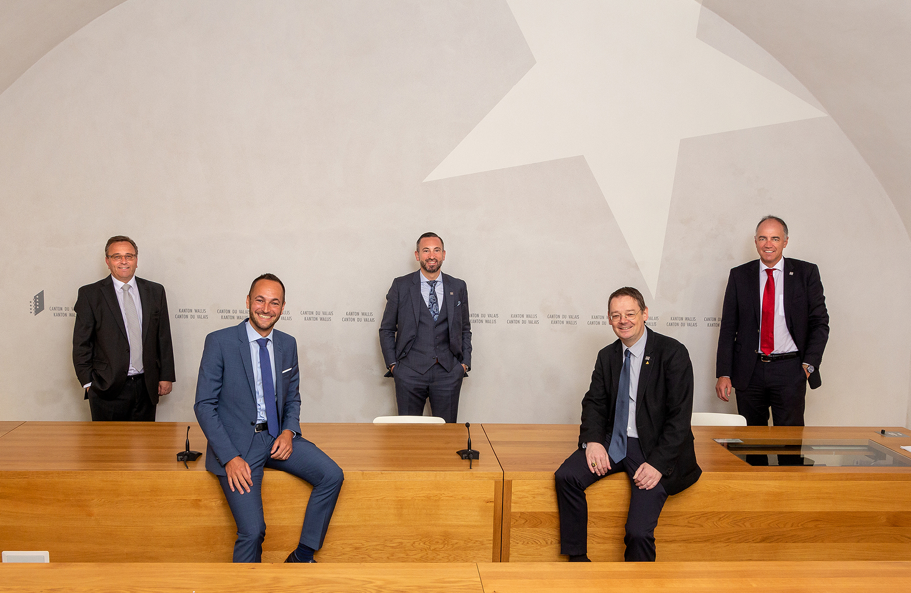 Roberto Schmidt, Mathias Reynard, Frédéric Favre, Franz Ruppen et Christophe Darbellay ont lancé la législature 2021-2025.