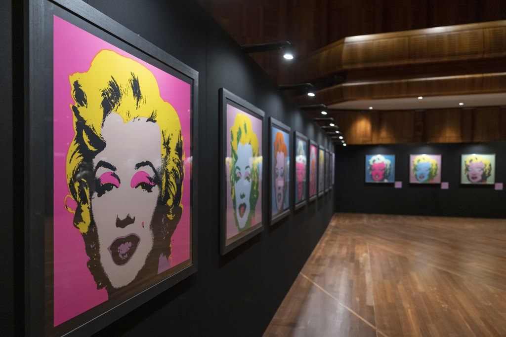 Parmi les oeuvres, les célèbres séries de portraits consacrées à Marilyn.