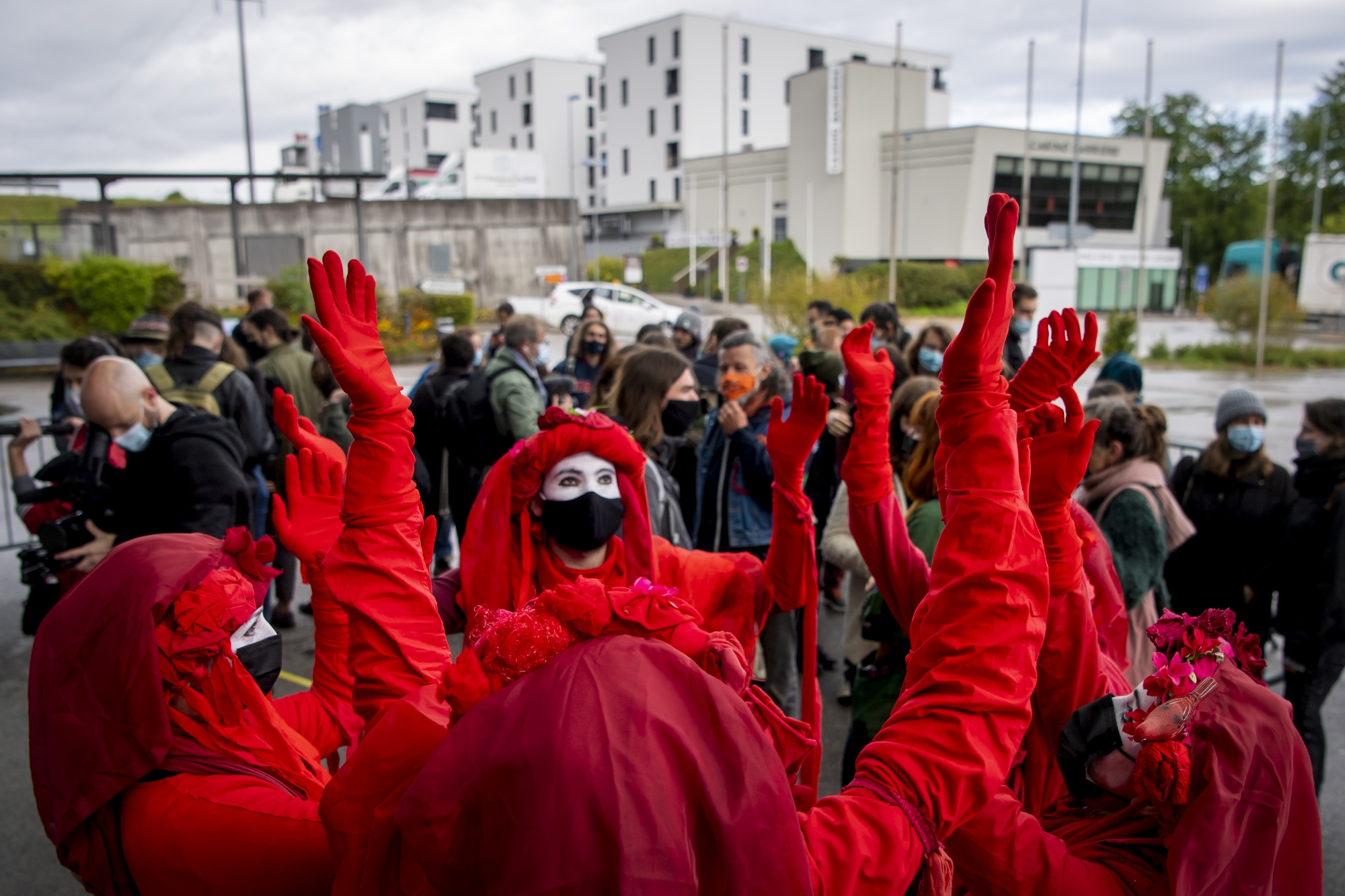 La brigade rouge XR lors de l’ouverture du procès des 31 activistes fribourgeois, le 25 mai dernier.