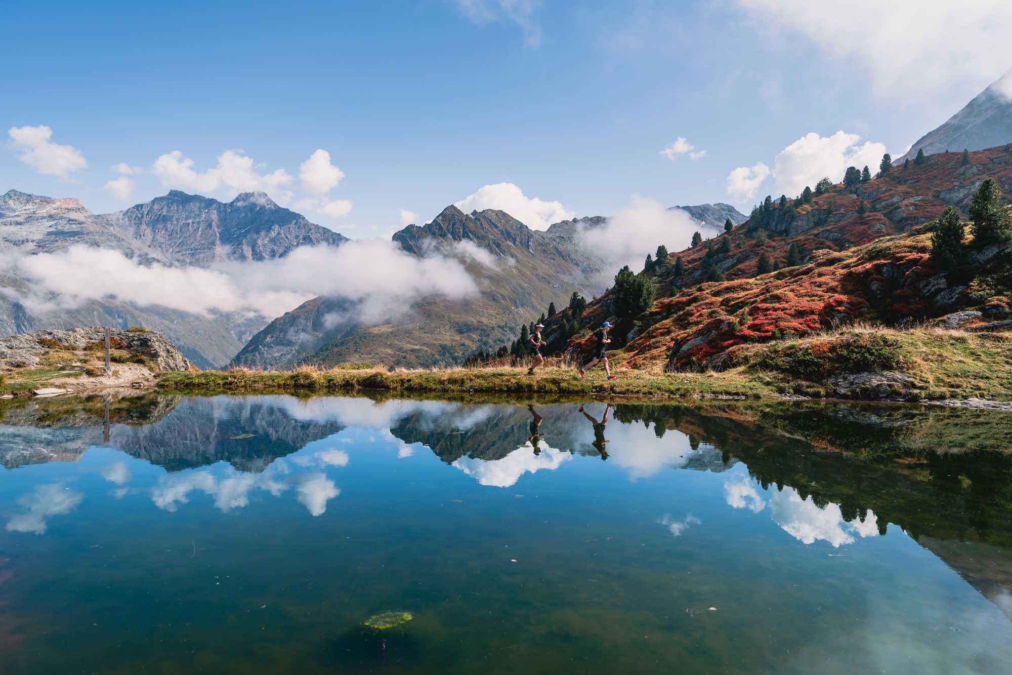 Au-delà de l'aspect performance, les randonneurs participent souvent à des trails pour découvrir de magnifiques paysages et accéder aux plus beaux coins du Valais.
