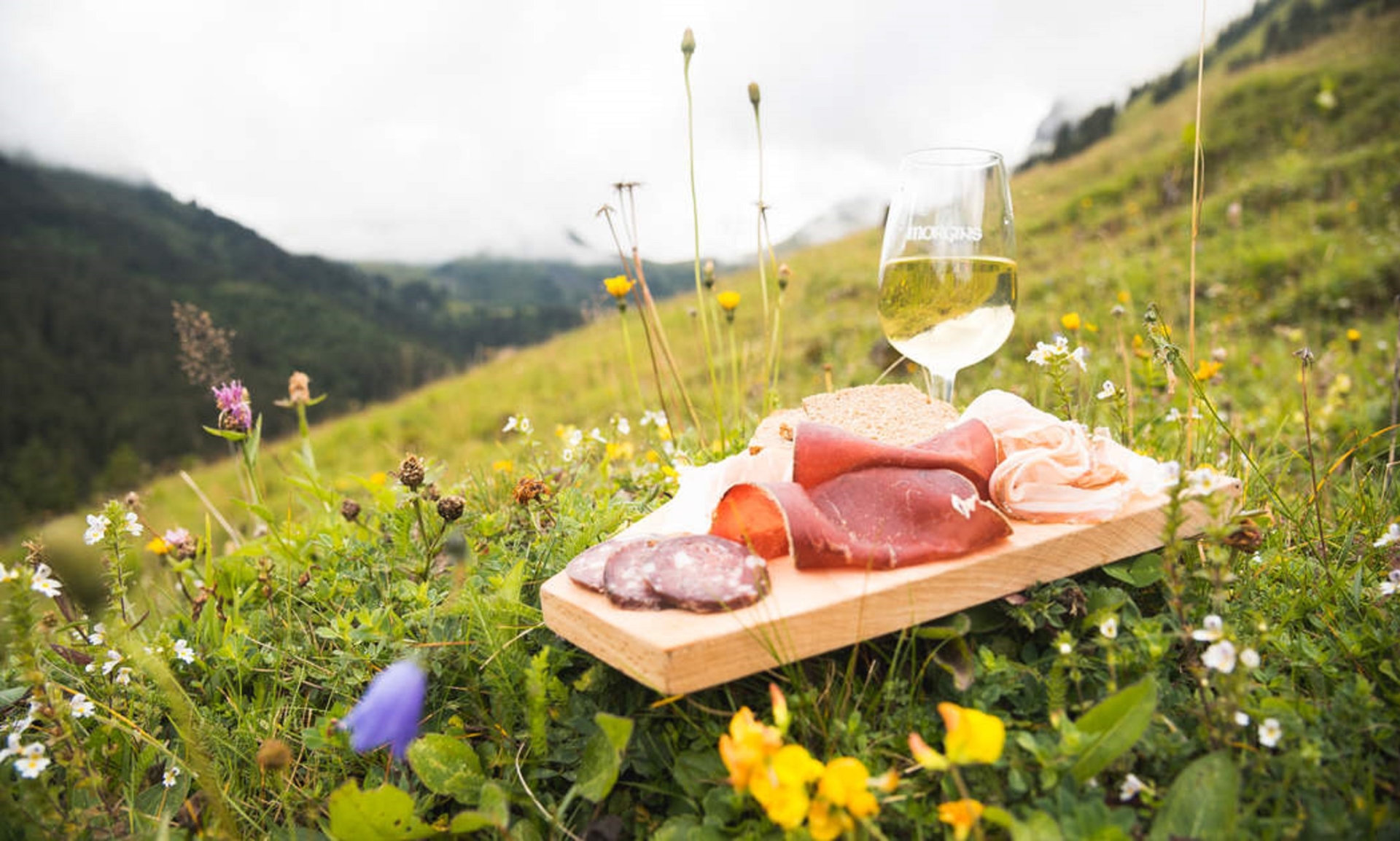 180 amateurs de produits du terroir sont attendus ce samedi 21 août à Morgins pour la treizième édition de la balade gourmande estivale. 