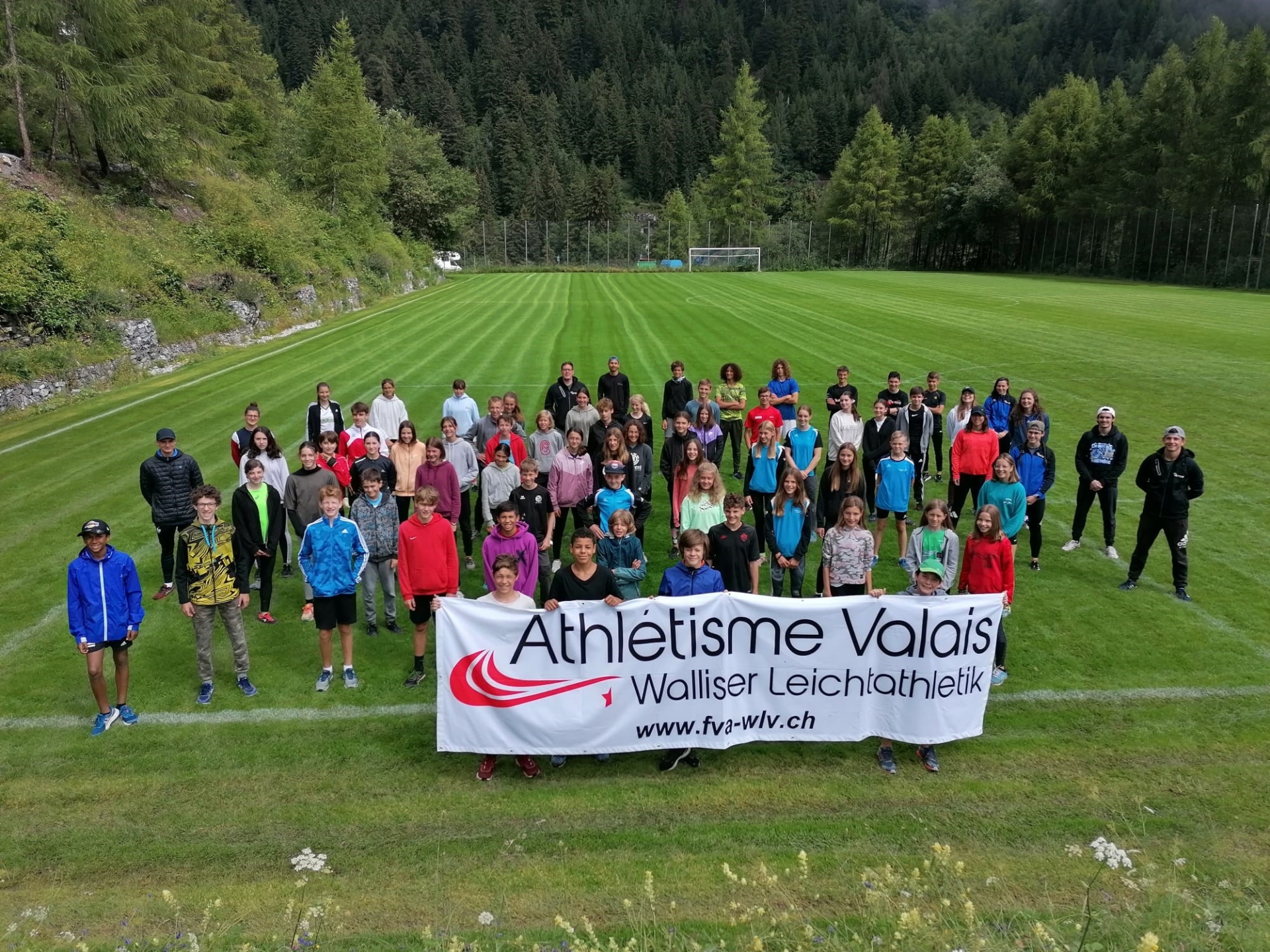 Soixante-deux jeunes encadrés par douze entraîneurs se sont réunis à Ovronnaz durant une semaine.