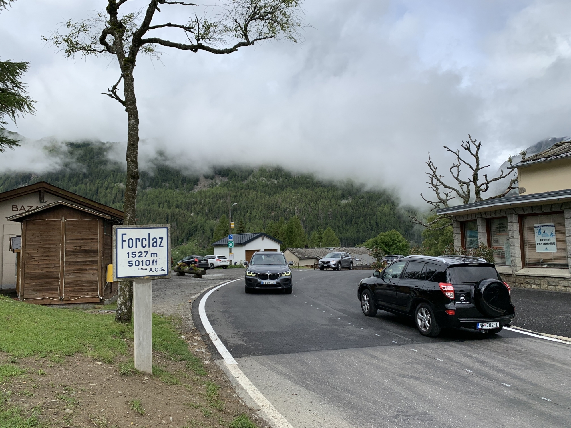 Dès ce samedi, la commune de Trient met sur pied des navettes supplémentaires pour rejoindre en transport public le Col de la Forclaz, très prisé des randonneurs.