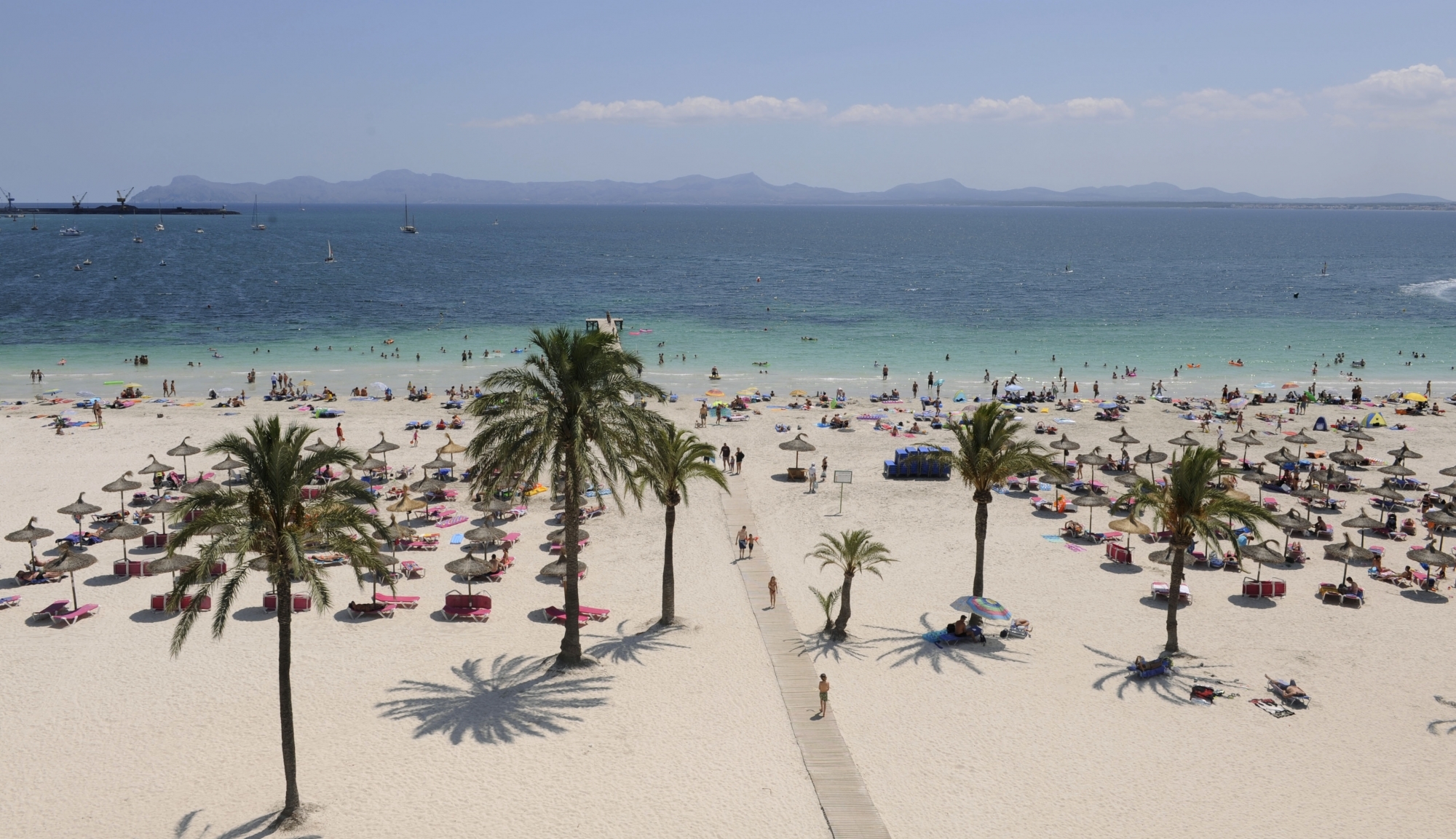 Les plages de Majorque attirent beaucoup de Suisses, cet été.