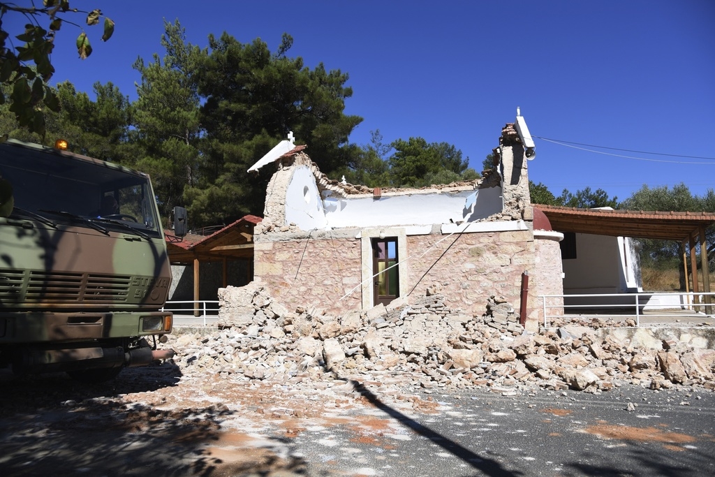 Une chapelle orthodoxe grecque endommagée dans le village d'Arcalochori.