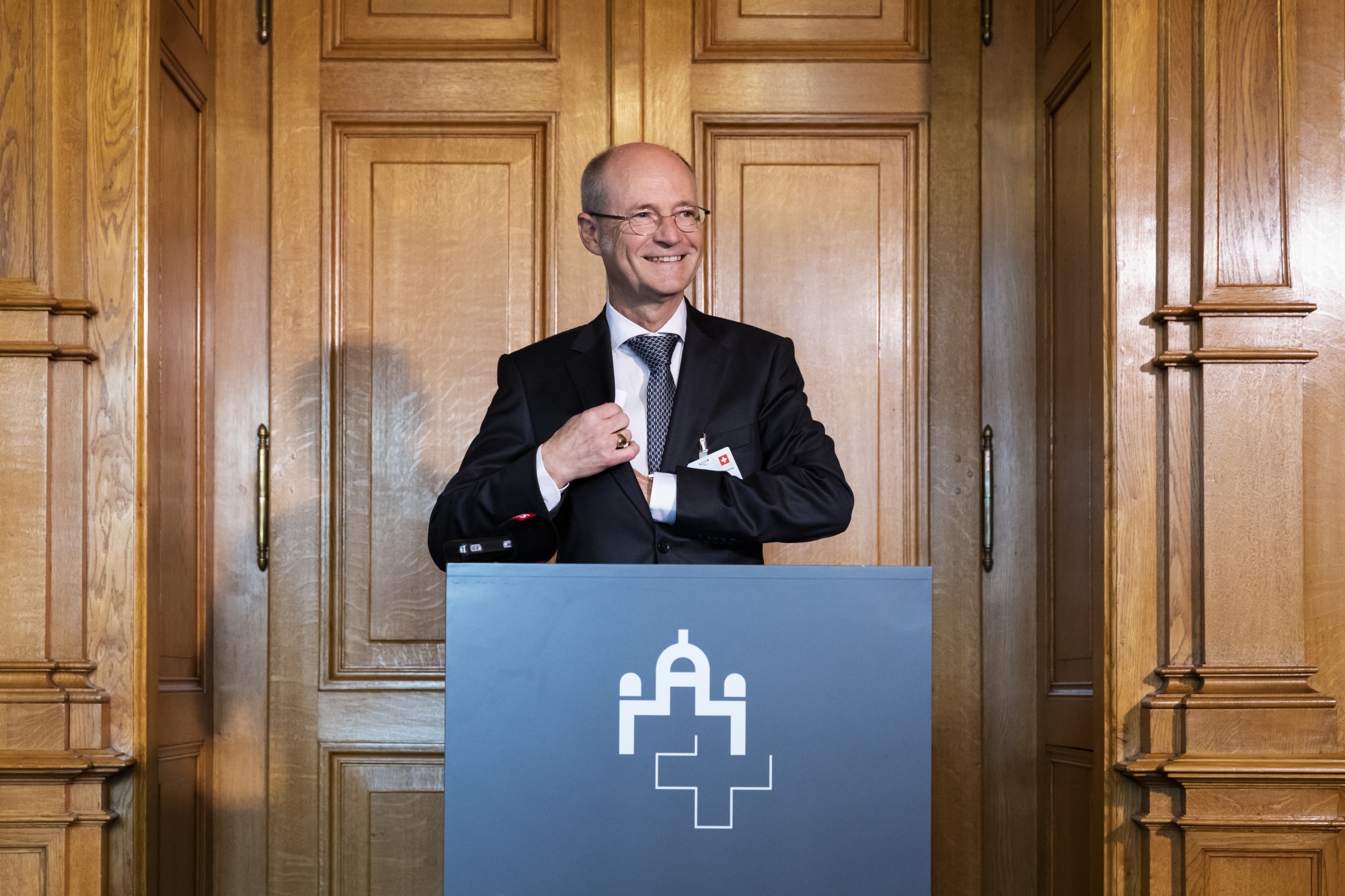 Stefan Blaettler, neu gewaehlter Bundesanwalt, spricht nach Bekanntgabe seiner Wahl waehrend einer Medienkonferenz, waehrend der Herbstsession der Eidgenoessischen Raete, am Mittwoch, 29. September 2021, im Nationalrat in Bern. (KEYSTONE/Peter Klaunzer)