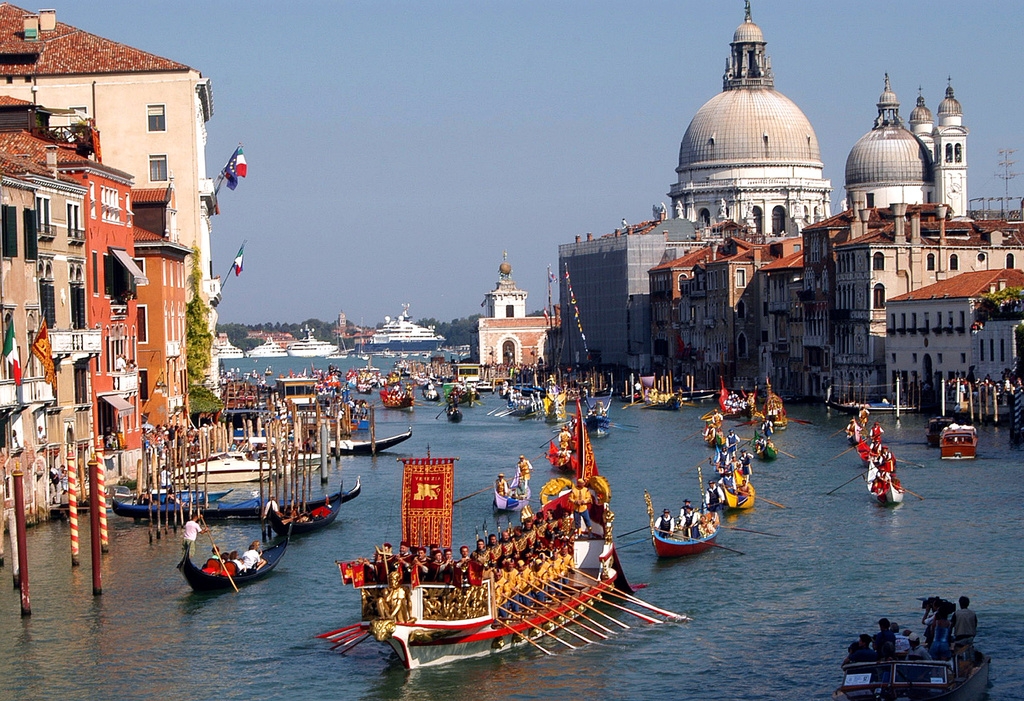 La Régate historique de la Cité des doges a lieu chaque année en septembre sur le Grand Canal de Venise.