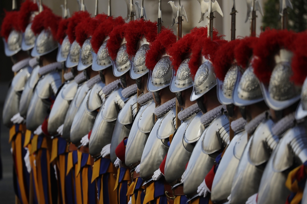 Le vaccin contre le coronavirus est devenu obligatoire au Vatican pour les gardes suisses au contact proche du pape (illustration).