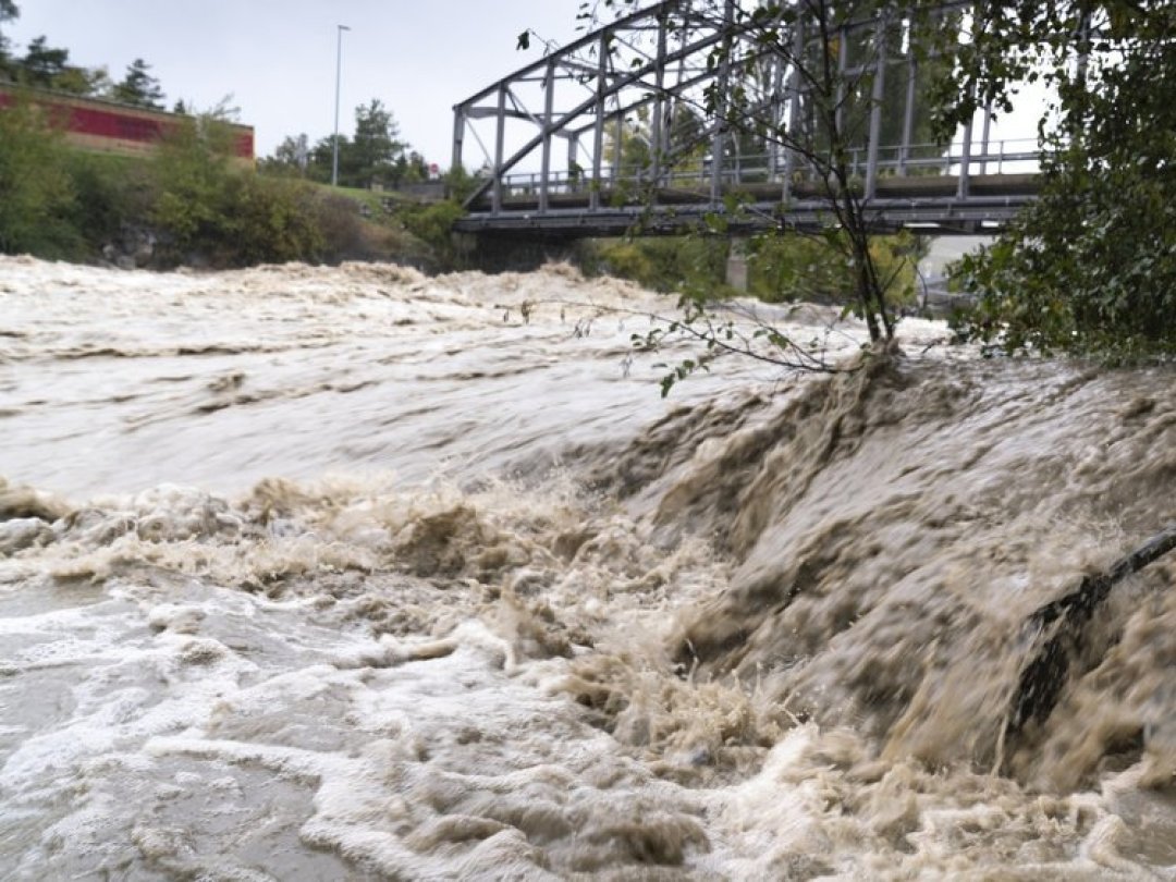 En octobre 2020, le Rhône était particulièrement haut dans la région de Sierre.