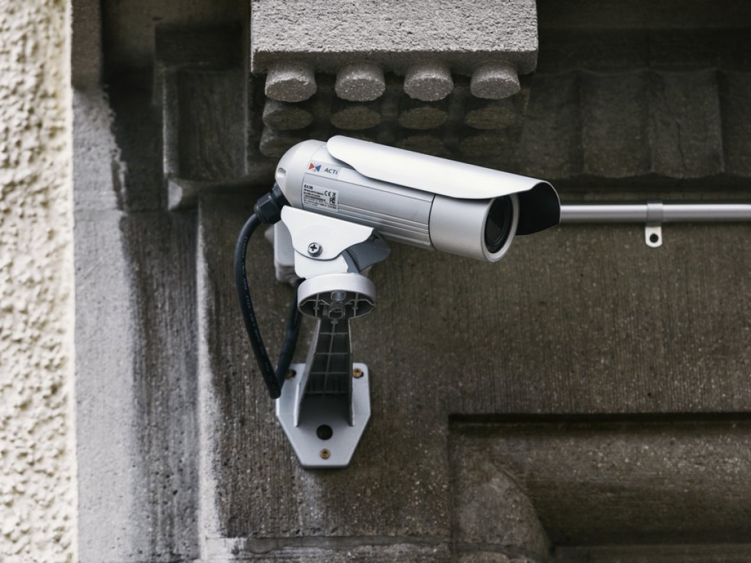 Rien dans la loi ne permet d'encadrer les technologies de surveillance biométrique, critique l'alliance Stopper la reconnaissance faciale.