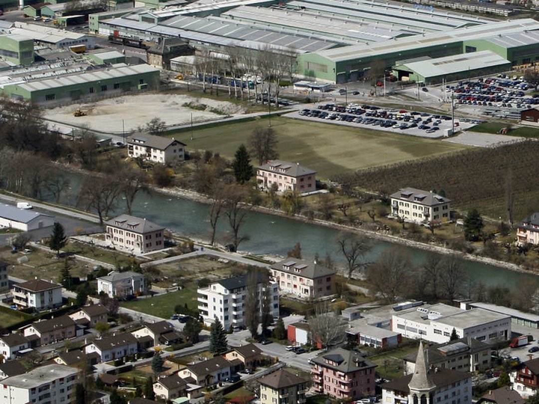 Le sol sous les maisons situées sur la rive droite du Rhône doit être assaini.