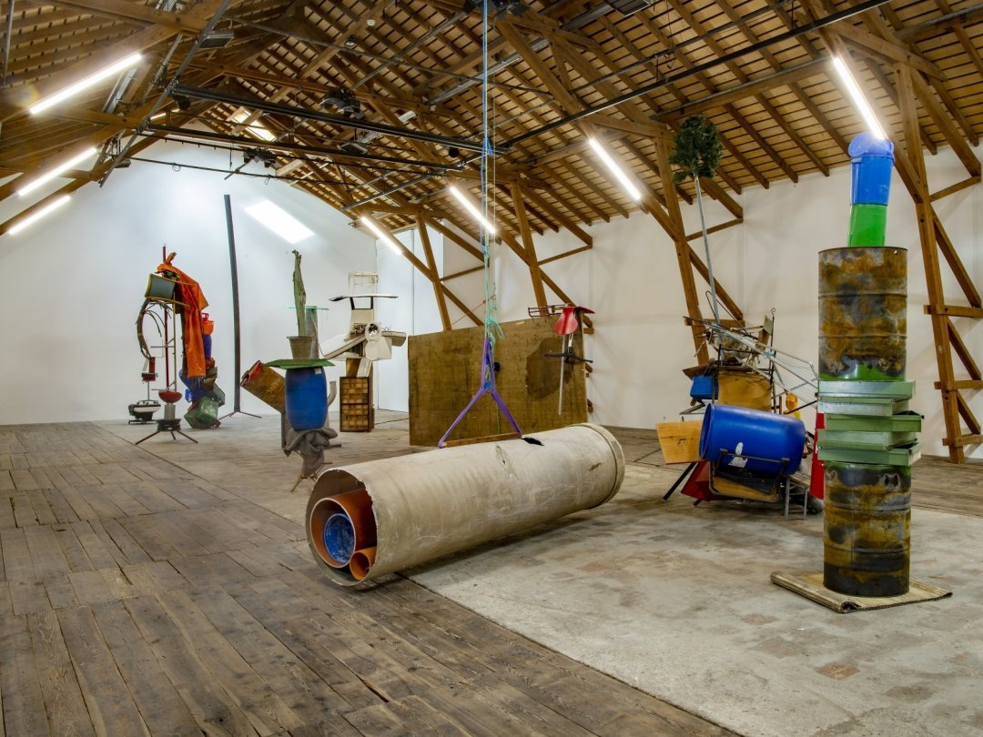 La Ferme-Asile accueille "Stilles Leben" jusqu'au 10 juillet, une exposition sculpturale, sonore et performative d'Eric Hattan.