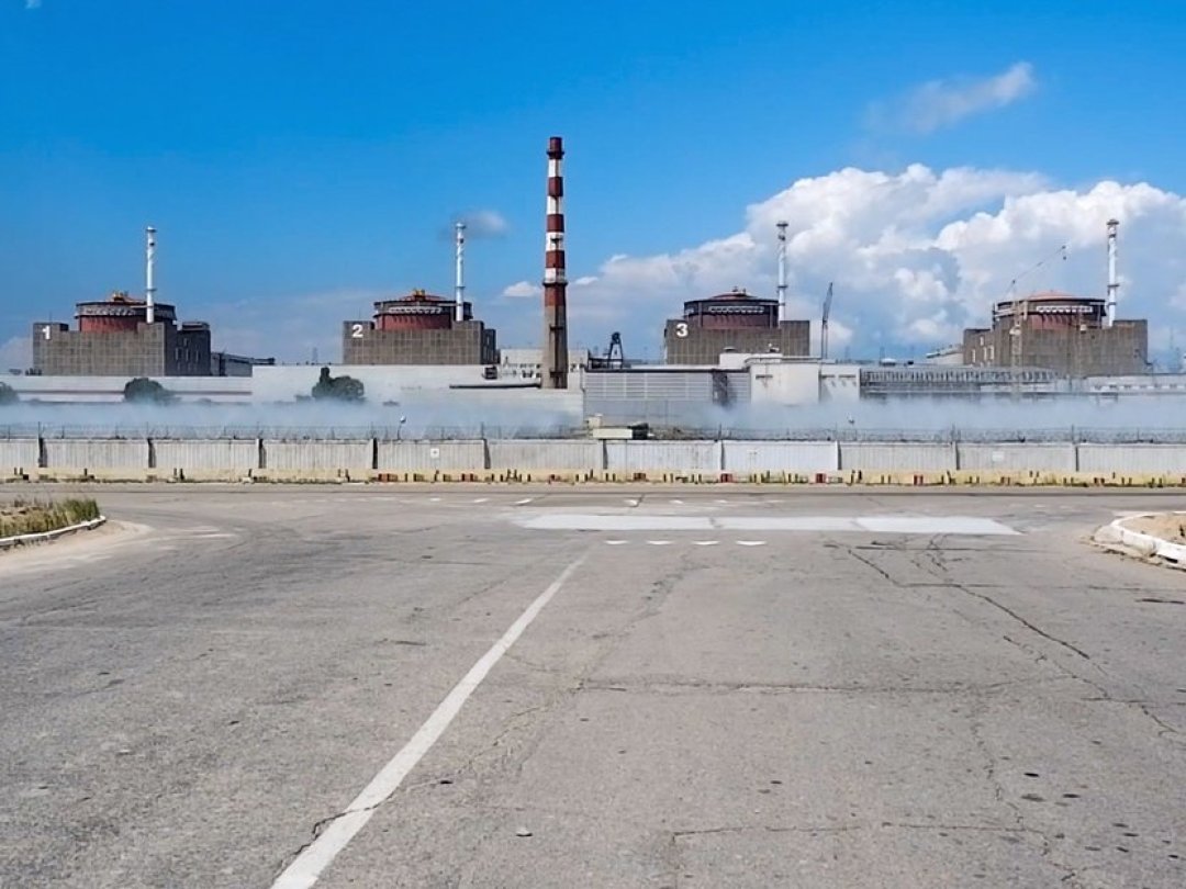 Cette image tirée d'une vidéo du ministère russe de la Défense montre quatre des six réacteurs de la centrale de Zaporijjia.