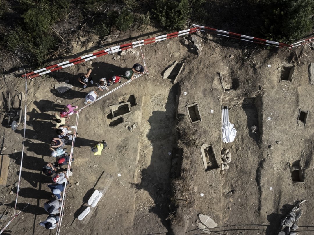 Une nécropole de l’âge du bronze découverte à Savièse a été présentée ce mardi à la presse et au public.