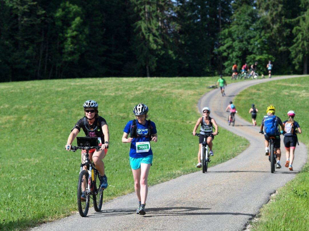 Le vélo et la randonnée sont les deux sports préférés des Suisses, lorsqu'il s'agit de reprendre une activité physique.