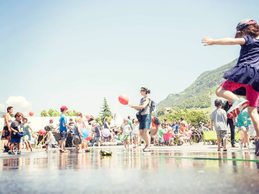 Hérisson sous gazon, un vrai paradis pour les enfants, revient après quatre ans de pause.