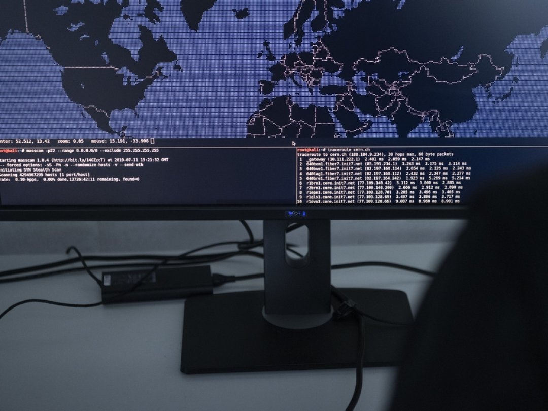 L'informaticien a menacé de diffuser les données policières sensibles sur le darknet. Un ensemble de sous-réseaux d'internet qui ne sont pas accessibles via les moteurs de recherches classiques. (Photo d'illustration)
