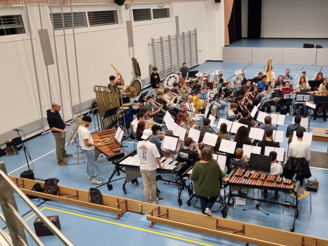 La Concordia en répétition avant les concerts de Chermignon et de Loèche.