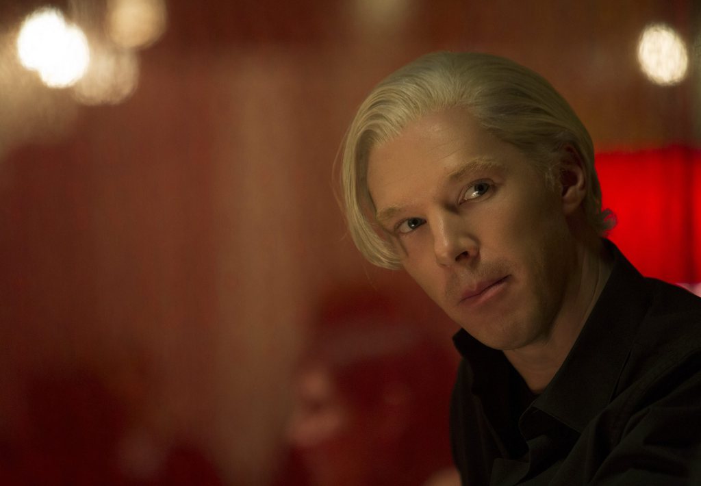 Assange est interprété par l'acteur britannique Benedict Cumberbatch.