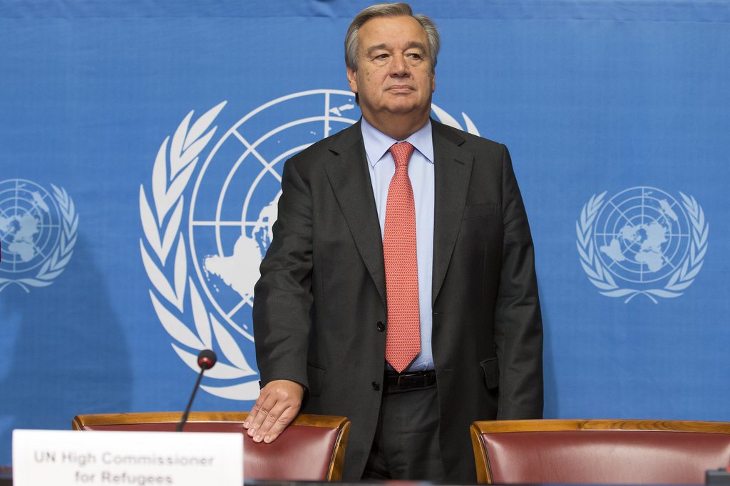 Cette tragédie de Lampedusa doit "réveiller" la communauté internationale, a affirmé le Haut Commissaire aux réfugiés Antonio Guterres, citée par sa porte-parole à Genève. "La coopération doit être plus efficace pour réprimer le trafic d'êtres humains", a-t-il dit.