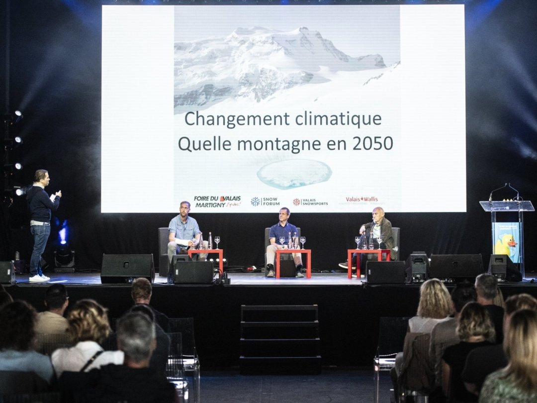 Neil Beecroft, Pascal Bourquin et Reto Gurtner ont évoqué des solutions en faveur d'un tourisme hivernal plus durable et responsable à l'horizon 2050.